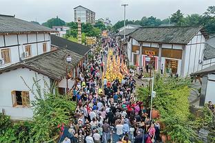 记者：看完这场球，更确定冠军会在海港和申花之间产生